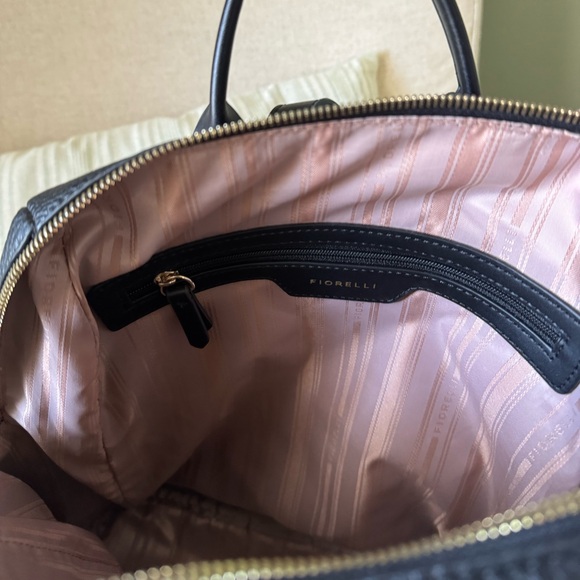 New without tags Fiorelli genuine black leather backpack - Picture 2 of 5